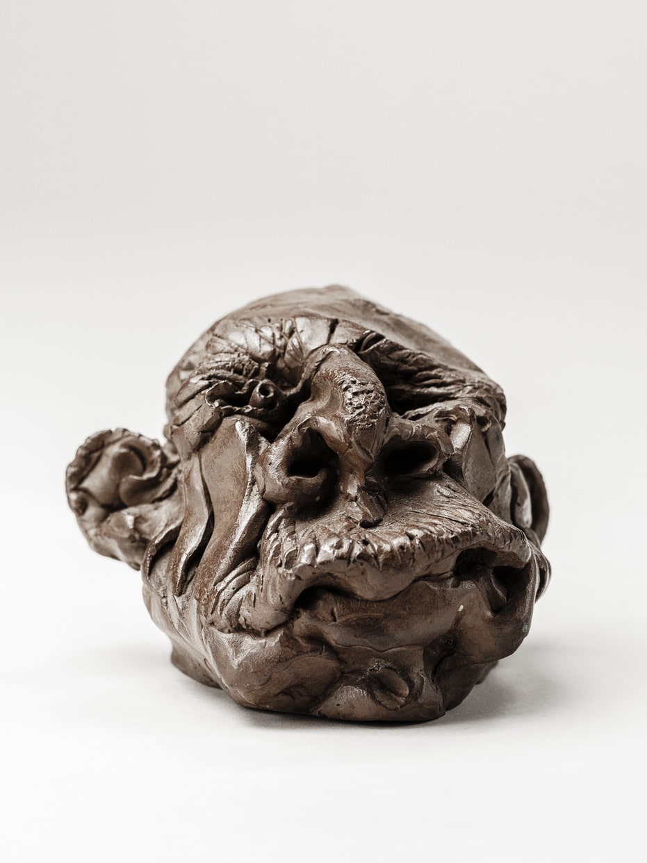 sculpture_183_931x1242